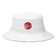 Elegante sombrero de pescador blanco con calavera