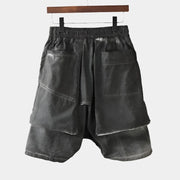 Weite schwarze Cargo-Shorts