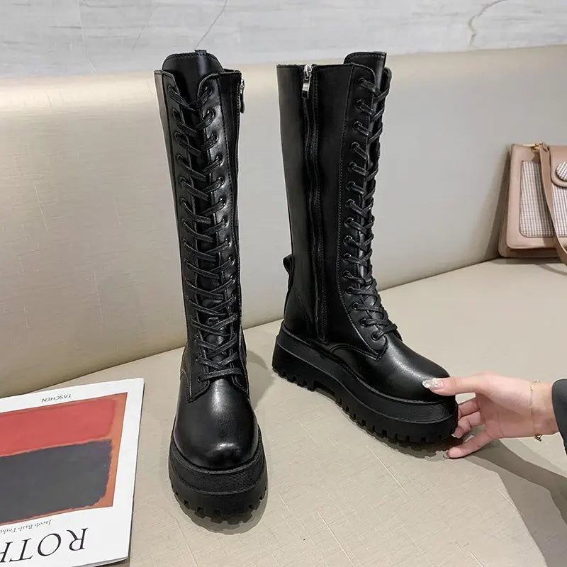HIGH KNEE BOOTS IN BLACK MESH