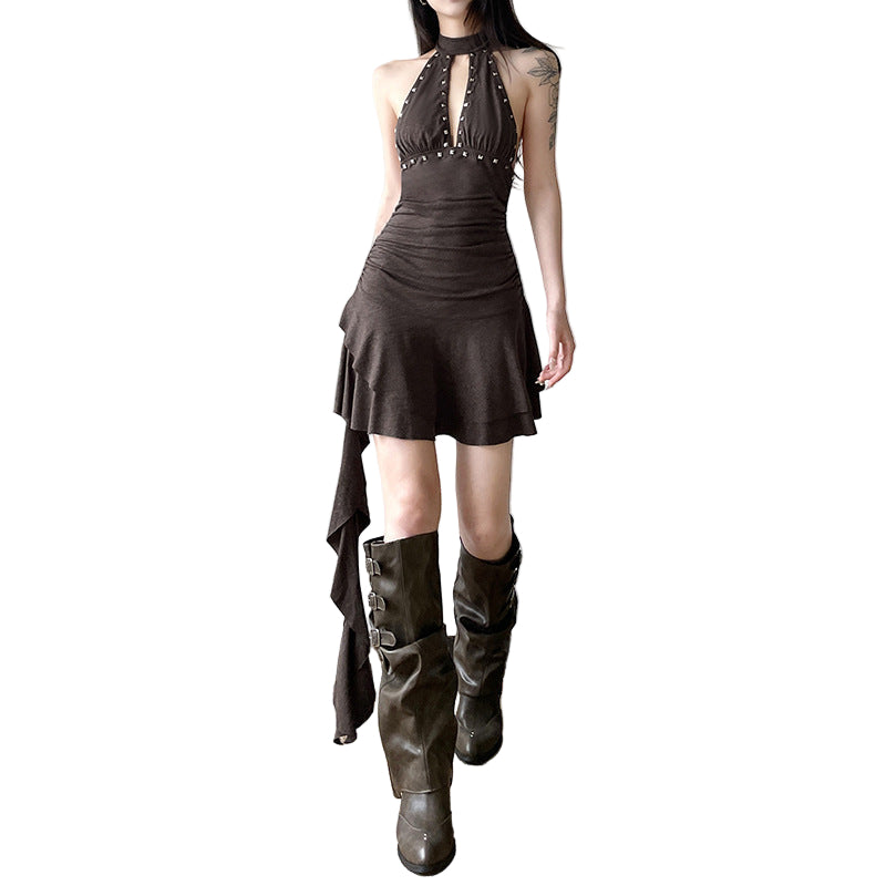 Brown Halter Neck Pointed Waistline Dress M / Brown Brown Halter Neck Pointed Waistline Dress M / Brown