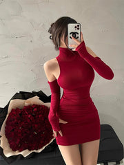 Robe à découpes et col montant