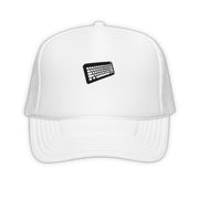 Gorra de camionero blanca con teclado