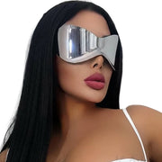 Lunettes de soleil cyberpunk surdimensionnées