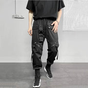 Schwarze Outdoor-Hose im Punk-Stil mit mehreren Taschen