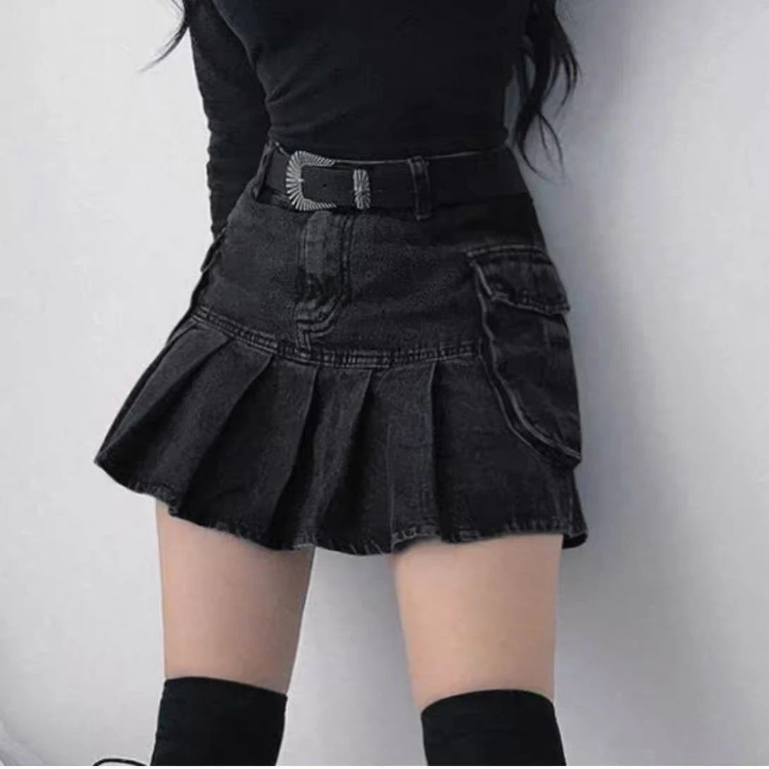 Vintage Mini Cargo Skirt- Black