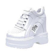 Weiße High-Top-Sneaker mit Plateau