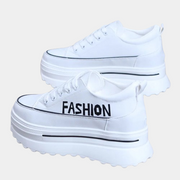 Weiße Plateau-Sneaker