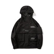 Cortavientos oscuro Techwear