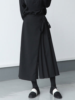 Pleated Long Techwear Trousers