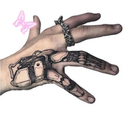 Tatuajes de manos ciberpunk