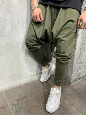 Techwear harem pants