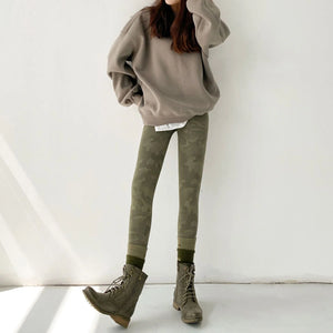 47925679194453|47925679227221|47925679259989