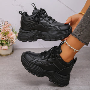 Weiße Chunky Plateau-Sneakers