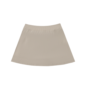 A-formet skort i lys kaffe set bagfra, lagt fladt med en ren, høj linning