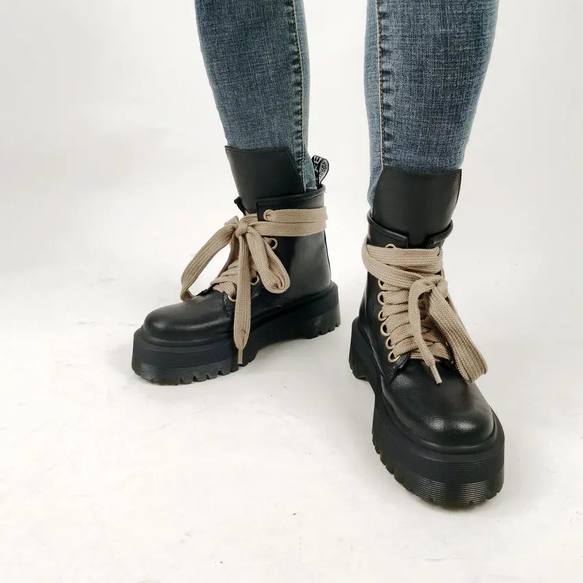 Karmel Lace-Up Boots - Black