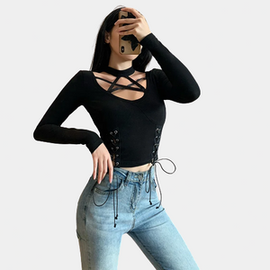 Black long sleeve top crop