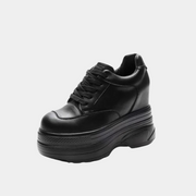 Schwarze Komfort-Plateau-Sneaker