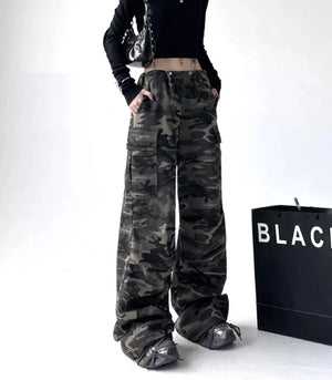 Camo cargo pants baggy