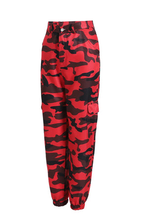 Camo cargo pants red