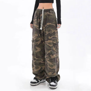 Camo cargo pants style