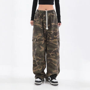 Camo cargo pants style