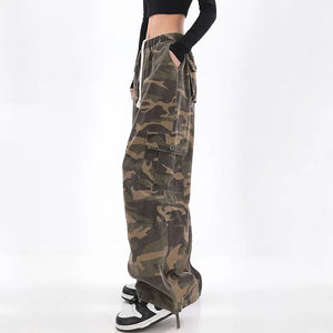Camo cargo pants style