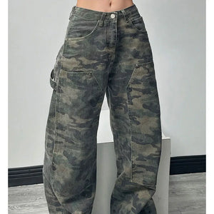 Camo low rise cargo pants