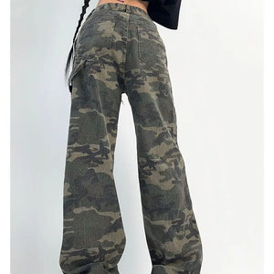 Camo low rise cargo pants