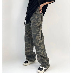 Camo low rise cargo pants