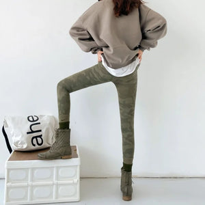 Pantalon cargo camouflage slim