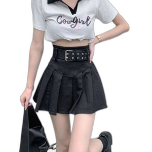Cargo Skirt Pleated - product view on white background