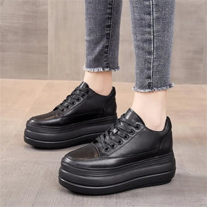 Casual Leisure Black Platform Sneakers