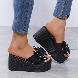 Chunky Flip Flop Sandals