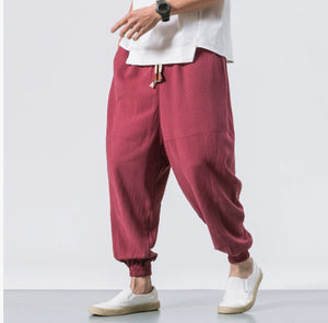 Pantaloni harem scurți din in, roșu vișiniu, model în mers, tur coborât și manșete strânse la glezne