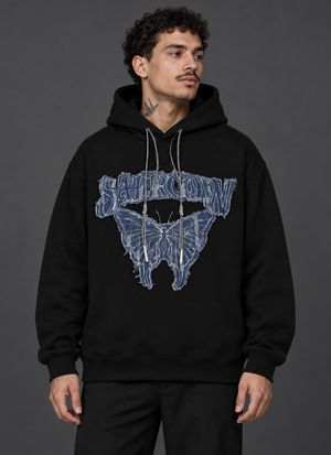 Tikitud liblikaga Y2K hoodie