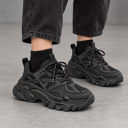 Fekete platformos sneaker