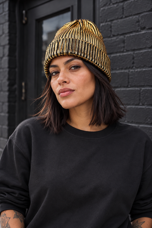 Holograficzna czapka beanie Y2K