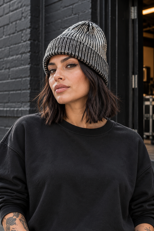 Holograficzna czapka beanie Y2K