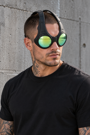 Cyberpunk-briller med alien-goggles