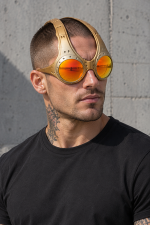 Cyberpunk-briller med alien-goggles