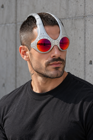 Cyberpunk-briller med alien-goggles