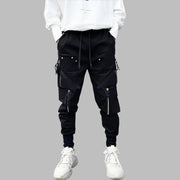 Schwarze Hose im Dark-Punk-Stil mit mehreren Reißverschlüssen