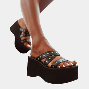 Fashion Rivets Chunky Sandals