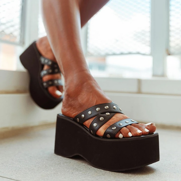 Fashion Rivets Chunky Sandals