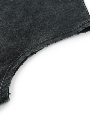 Close-up of the armhole, the cut edge frayed rather than bound or turned under