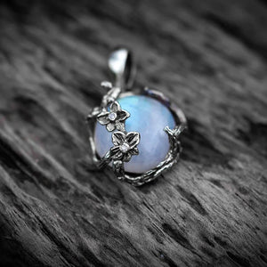 Gold Moonstone Necklace