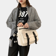 Sac bandoulière style Hong Kong