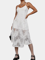 Vestido de encaje con aberturas