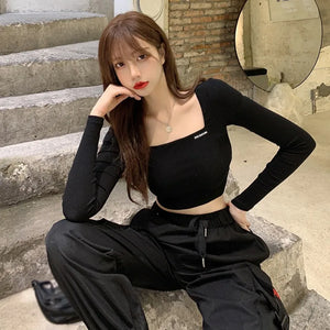 Long sleeve black crop top