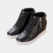 Schwarze Plateau-Sneaker aus Mikrofaser